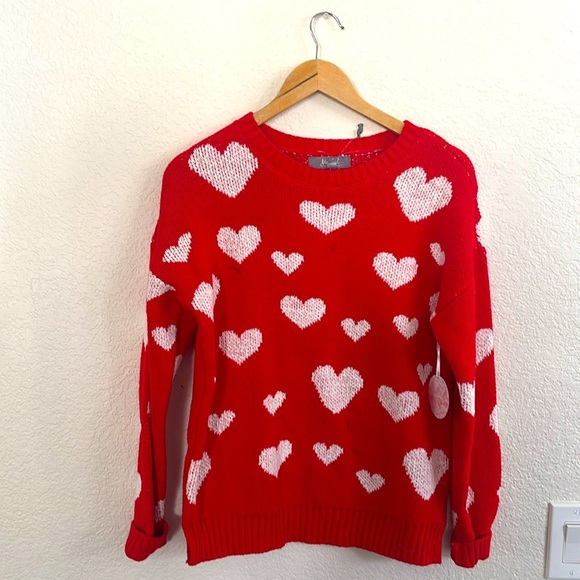 Marled Red and White Heart Pattern Crew Neck Sweater - Picture 1 of 9